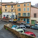 Völlig unscheinbar an einer der ältesten Straßen von Draguignan liegt die Ölmühle Moulin de Saint-Cassien, Department Var, Provence, Frankreich / © Foto: Georg Berg