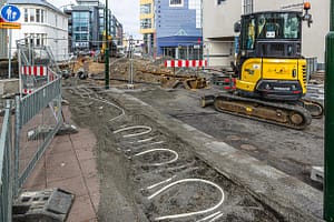 Eine Baustelle verrät: In Reykjavik haben sogar die Bürgersteige Fußbodenheizung / © Foto: Georg Berg